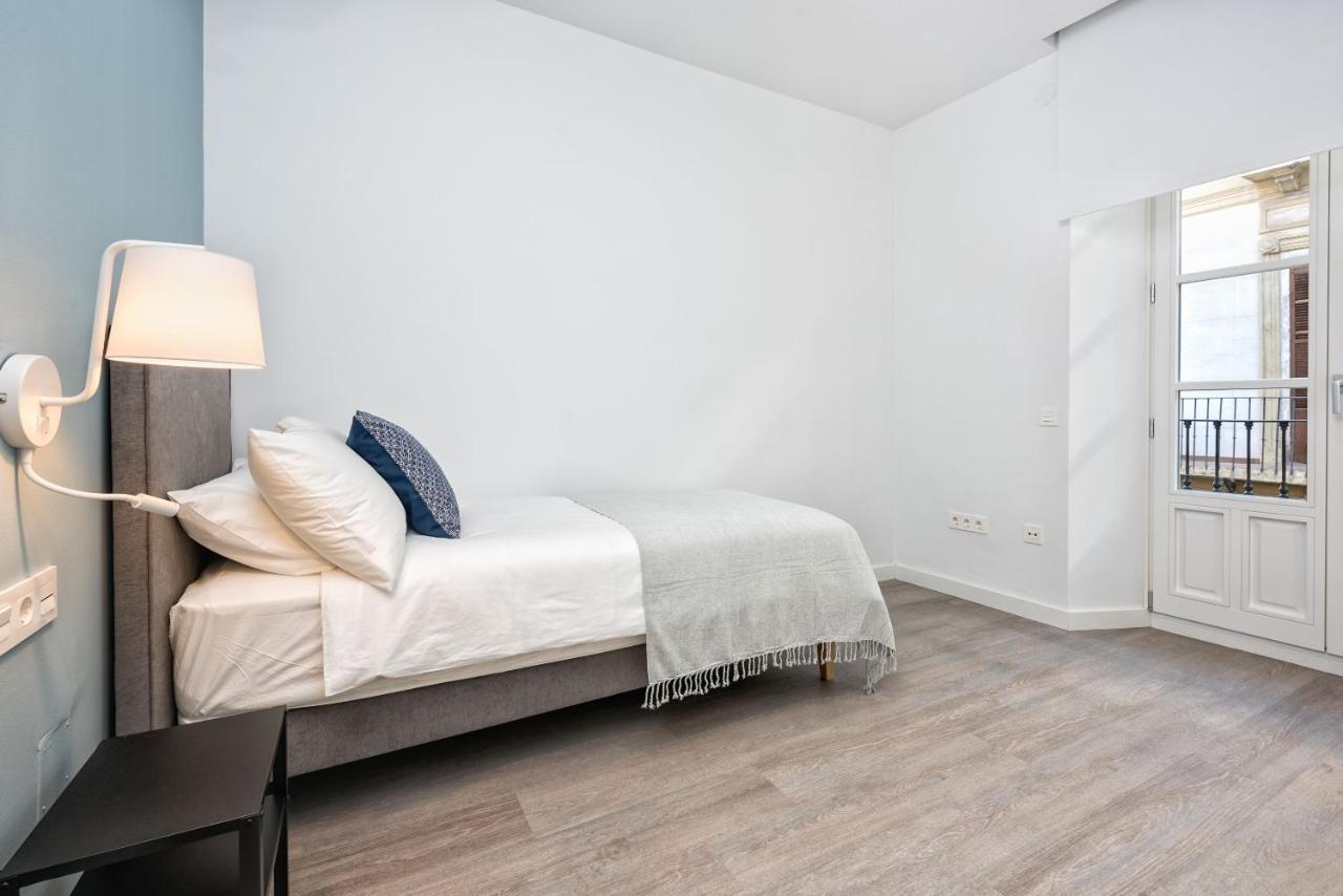 Merced Suites In Malaga By Solaga Holiday Homes Eksteriør billede