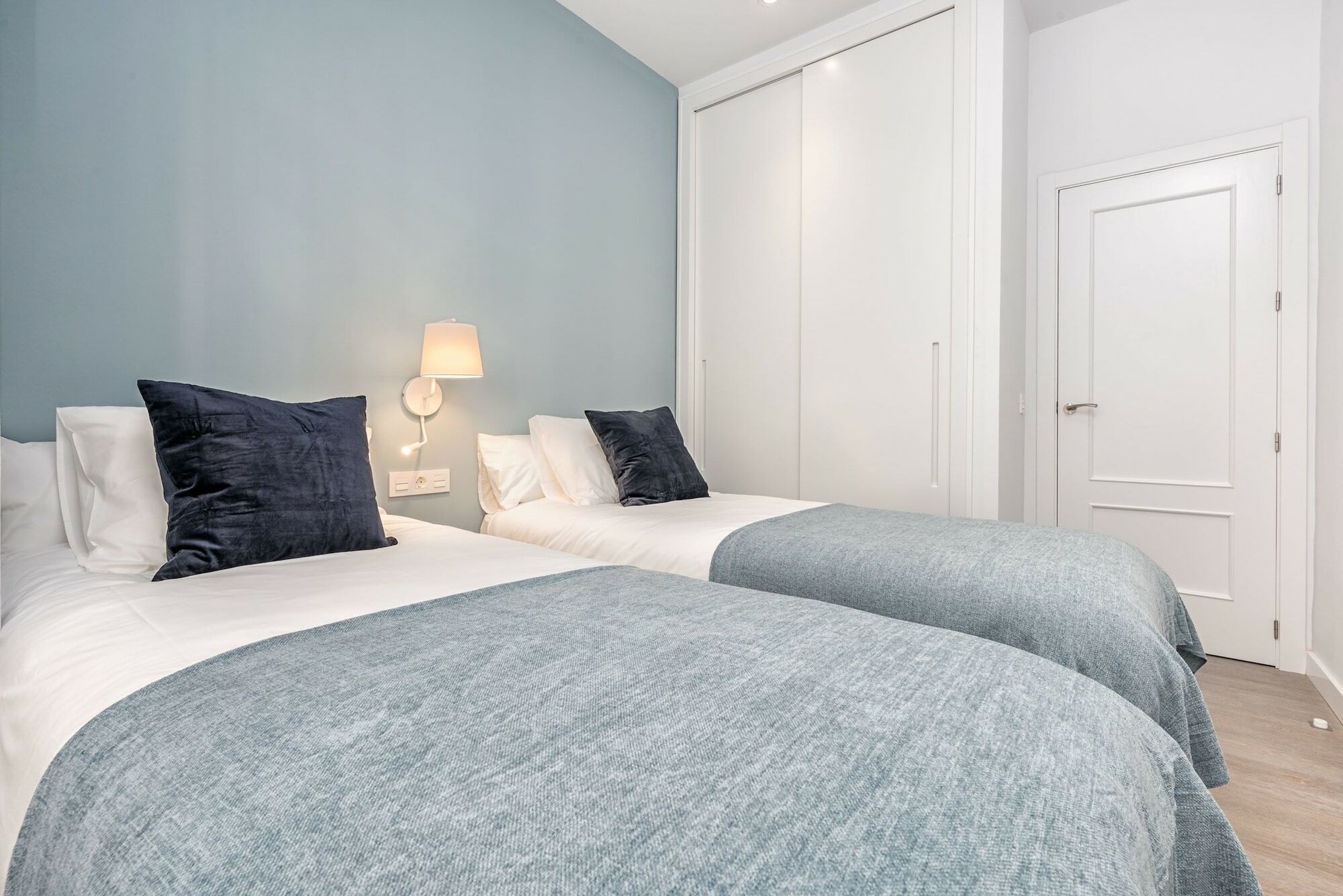 Merced Suites In Malaga By Solaga Holiday Homes Eksteriør billede